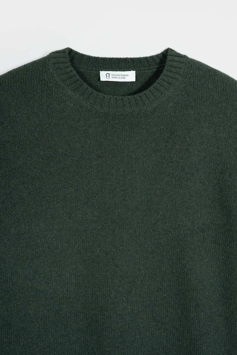 Romeo Men's Recycled Cashmere Crewneck Sweater – Chard Green | Rifò