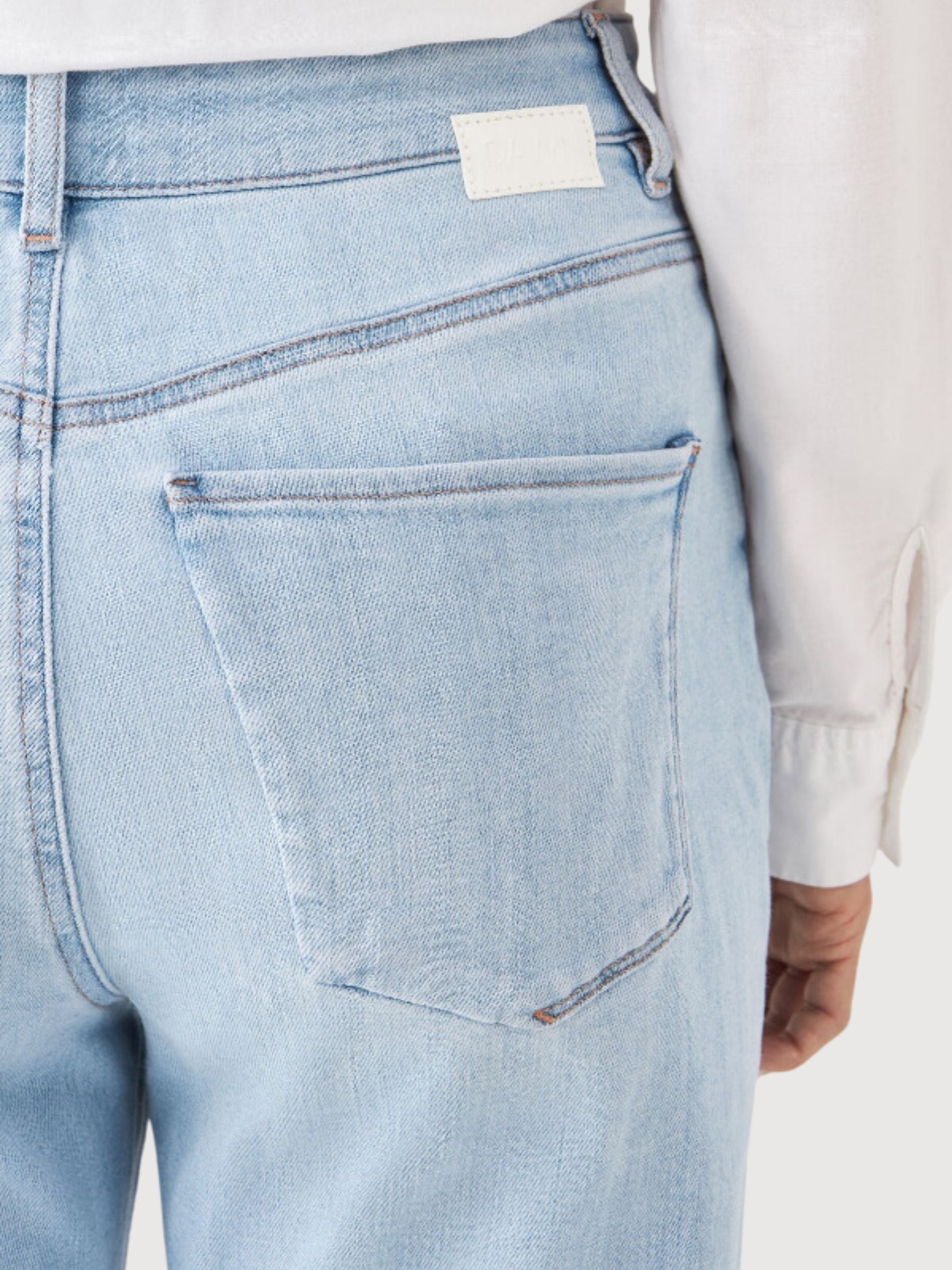 Stardust Jeans Denim O-Form Hellblau | Dawn