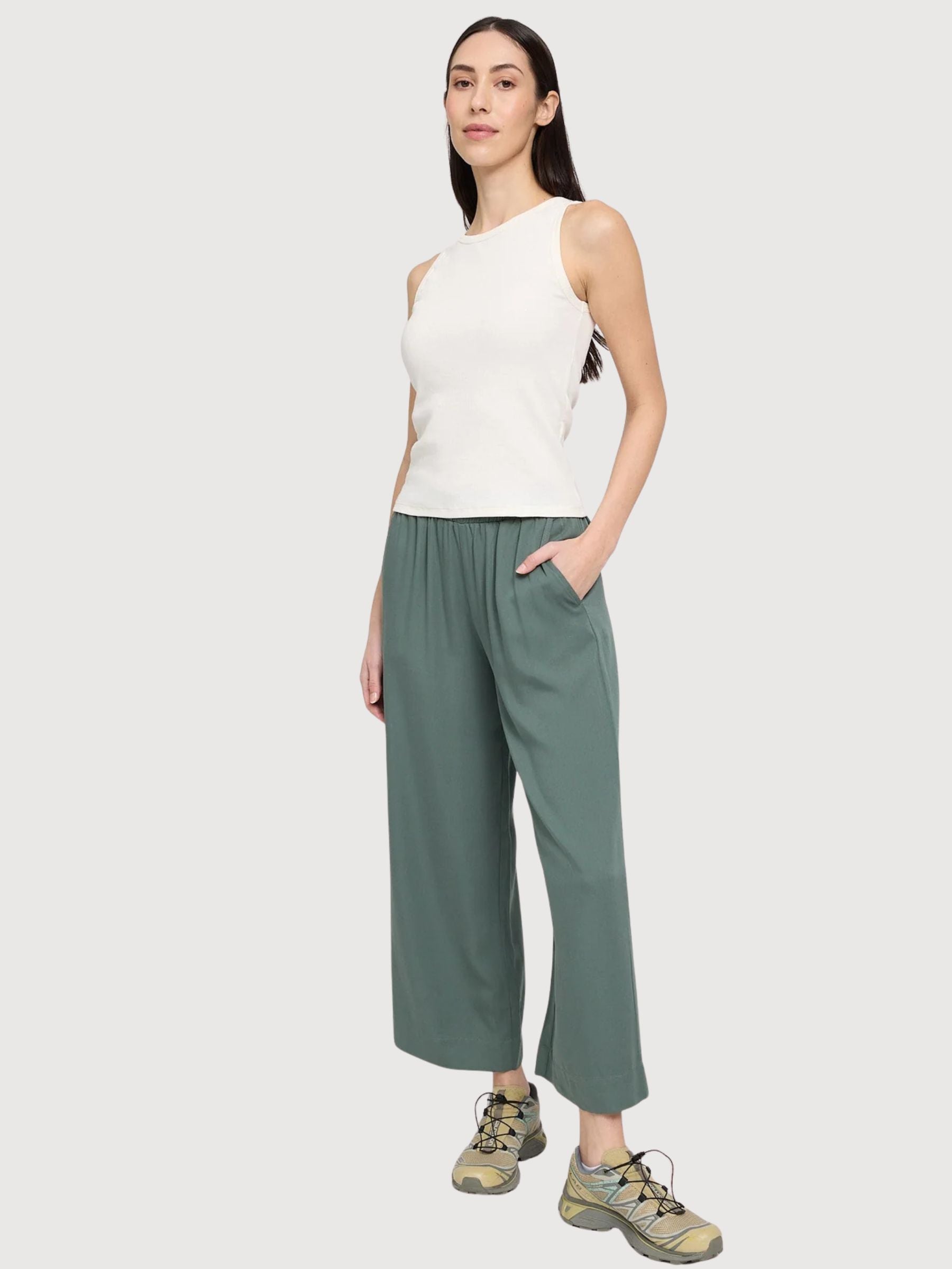 Pantaloni a gamba larga in viscosa da donna | Mazine