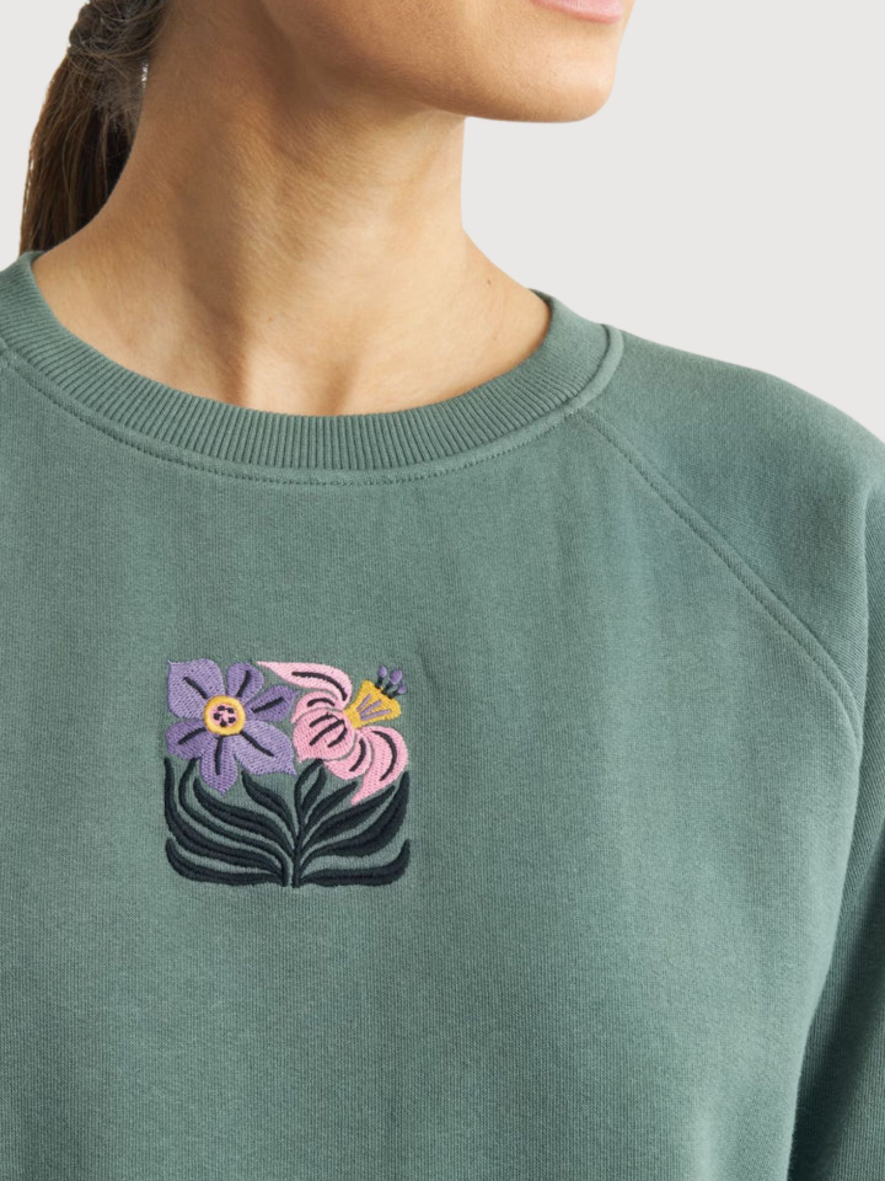 Sweatshirt Ystad Daffodil Flowers | Dedicated