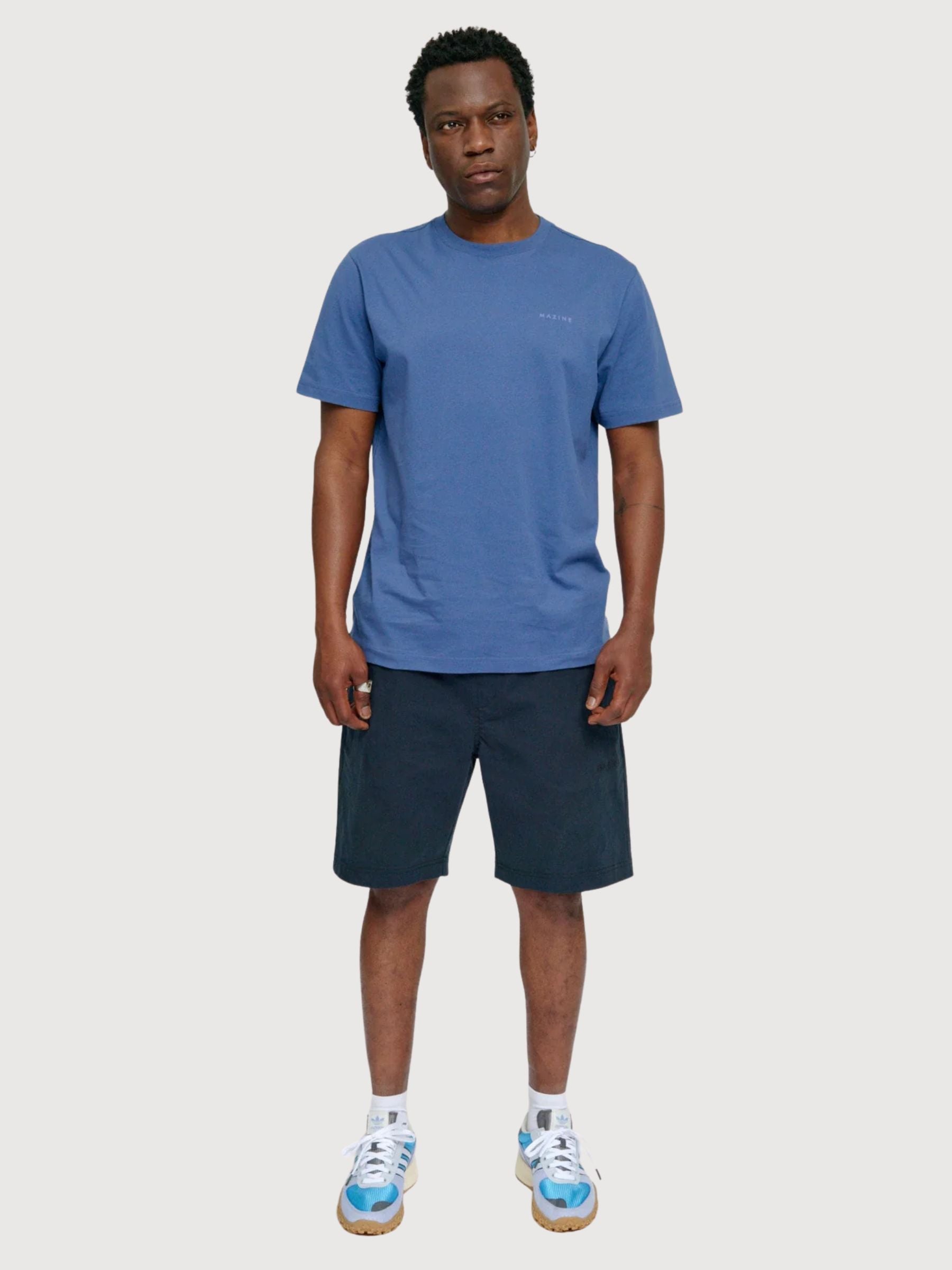 T-Shirt mit Rückendruck in Blau-Indigo/Palm Cotton | Mazine