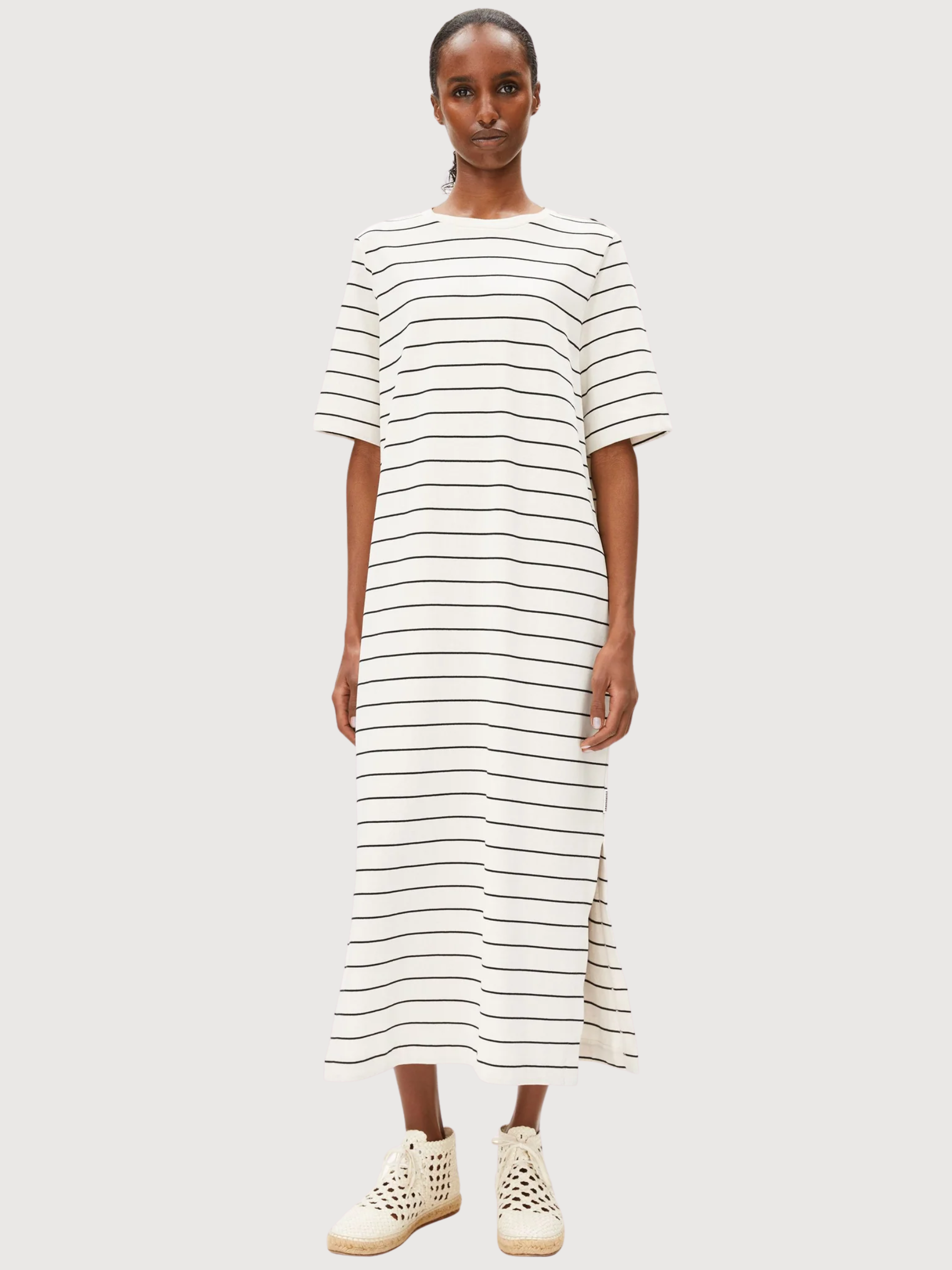 Dress Xelinaa Stripe Undyed Black | Armedangels