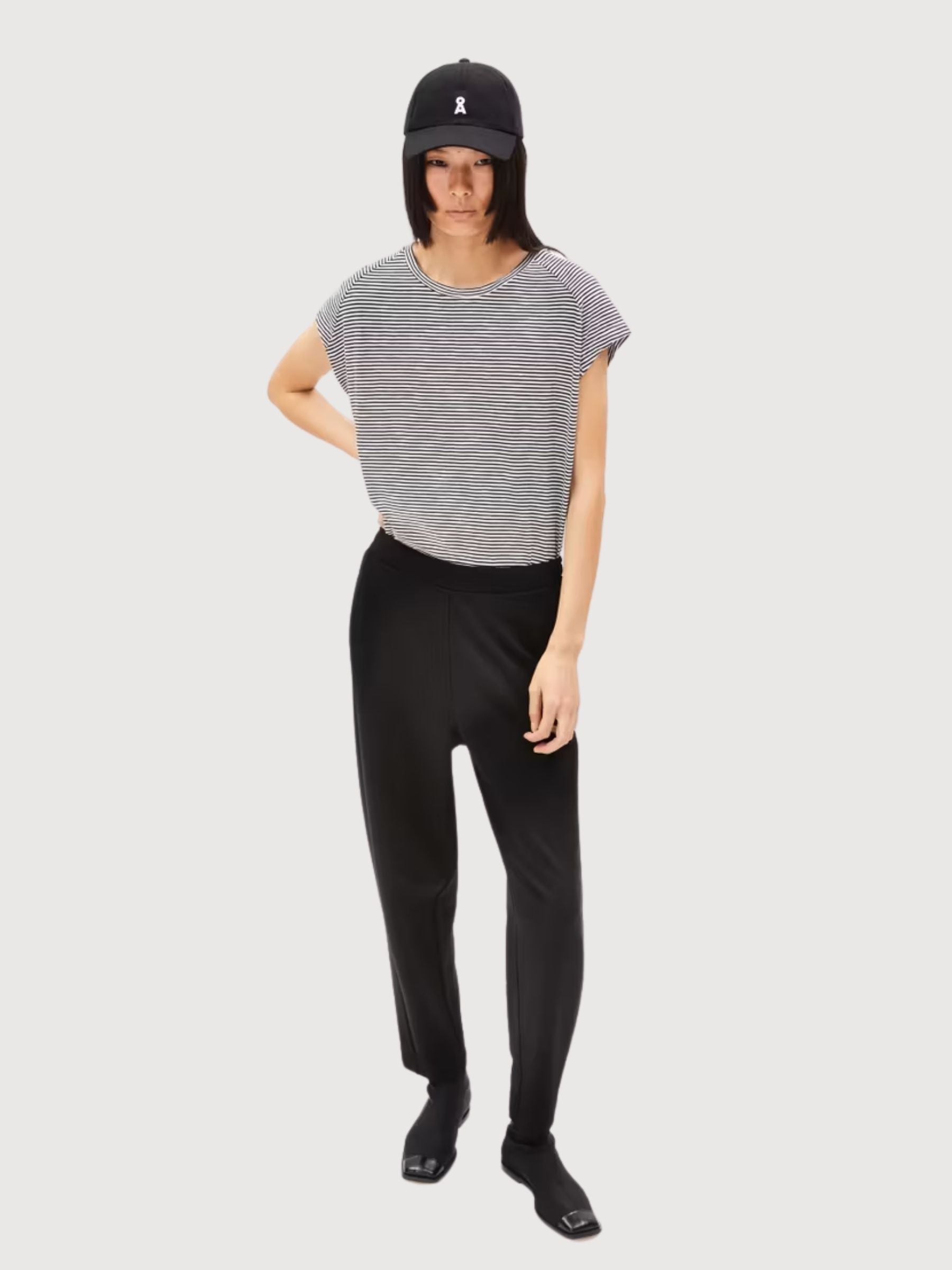 Magdaalena Black Woman Trouser | Armedangels