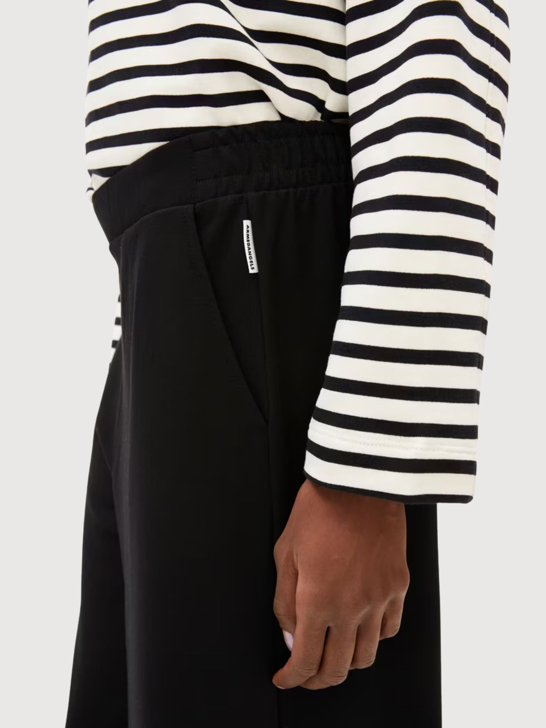 Himaari Black Pants Woman | Armedangels