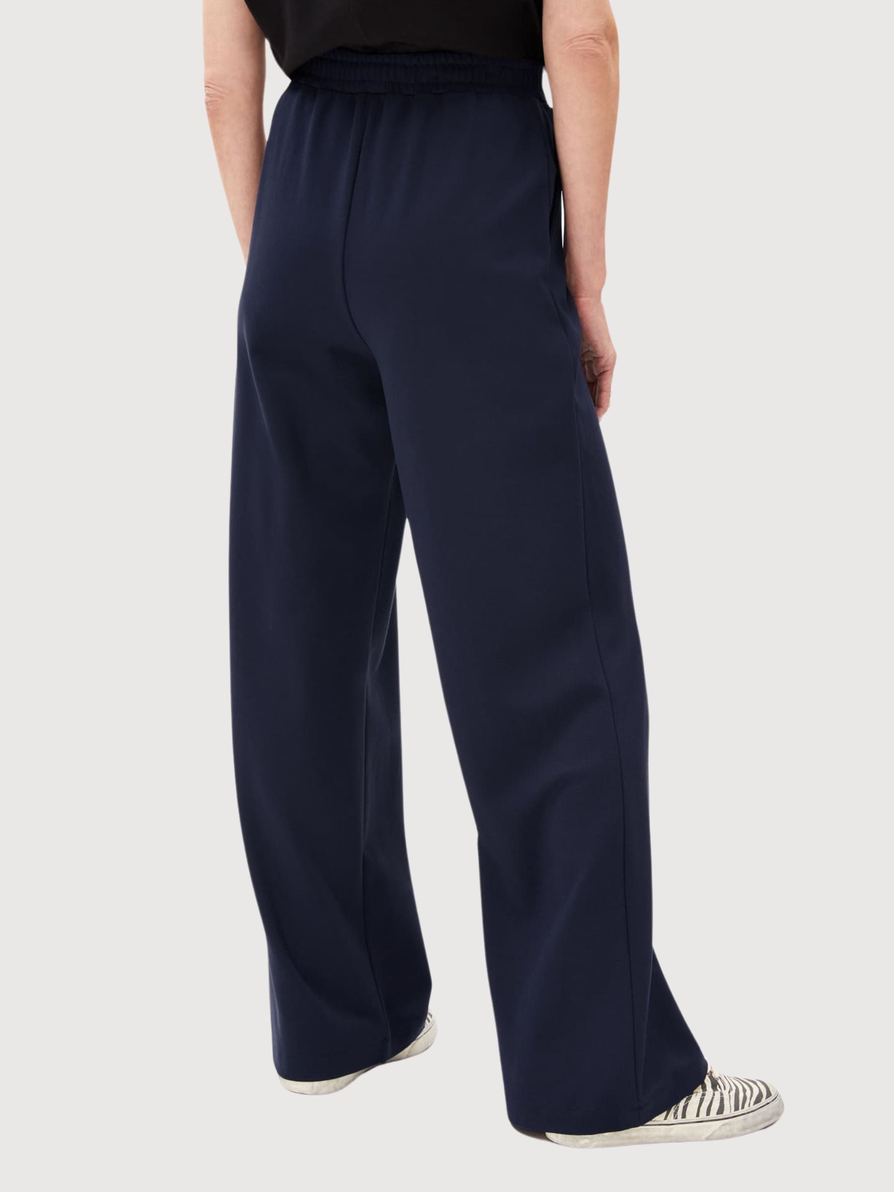 Himaari Pantaloni Gamba Larga Nero Donna | Armedangels
