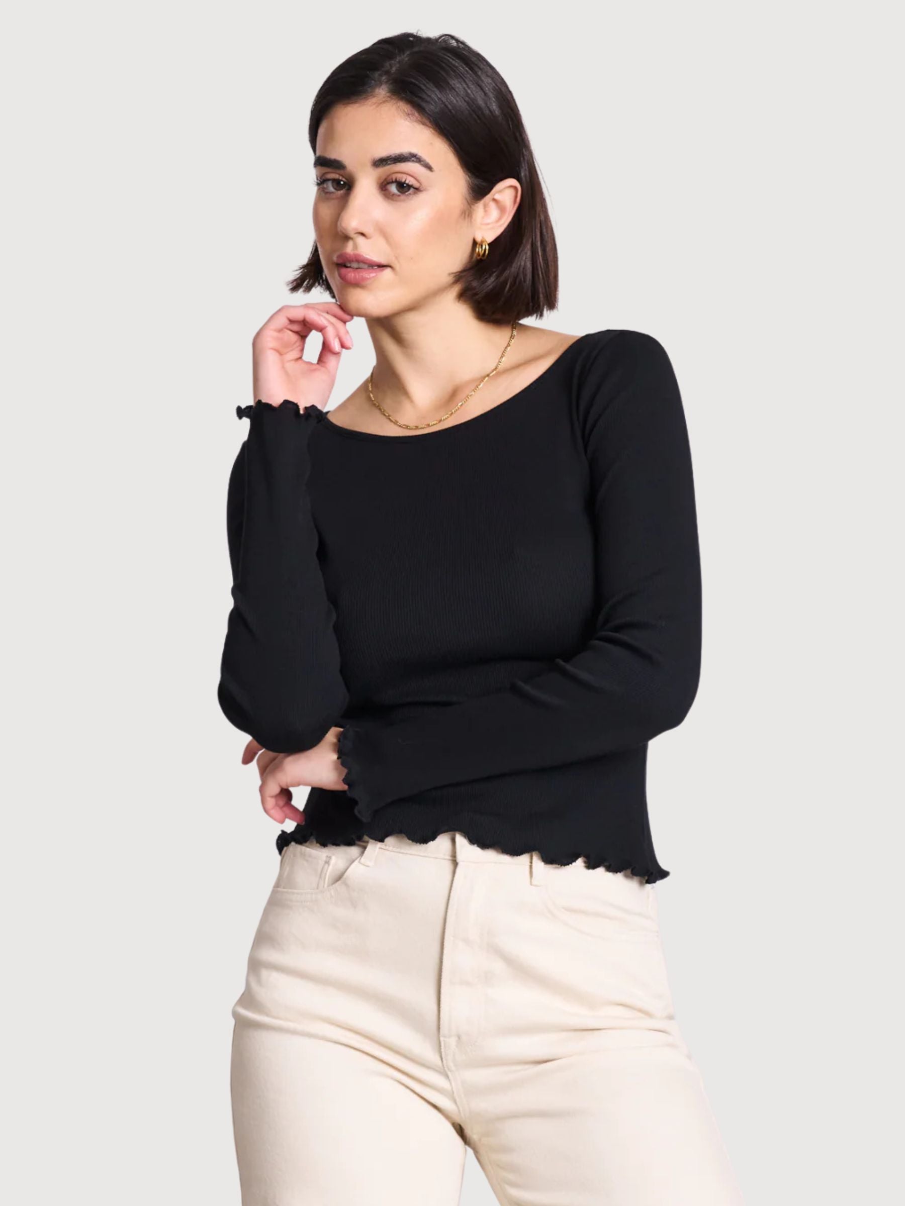 Maglia a Maniche Lunghe AVERSA Nera in Cotone Biologico | Jan N June
