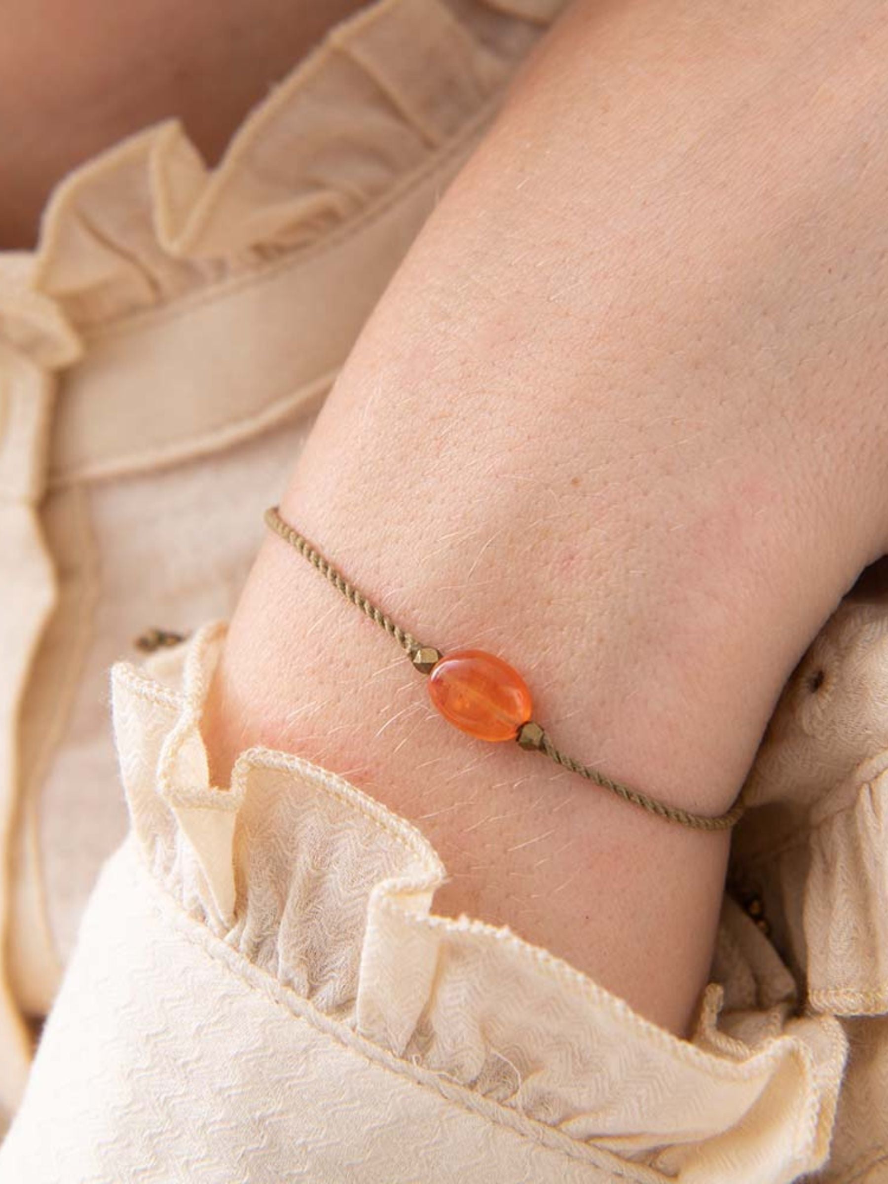 Armband Edelstein mit Karten Karneier | A Beautiful Story