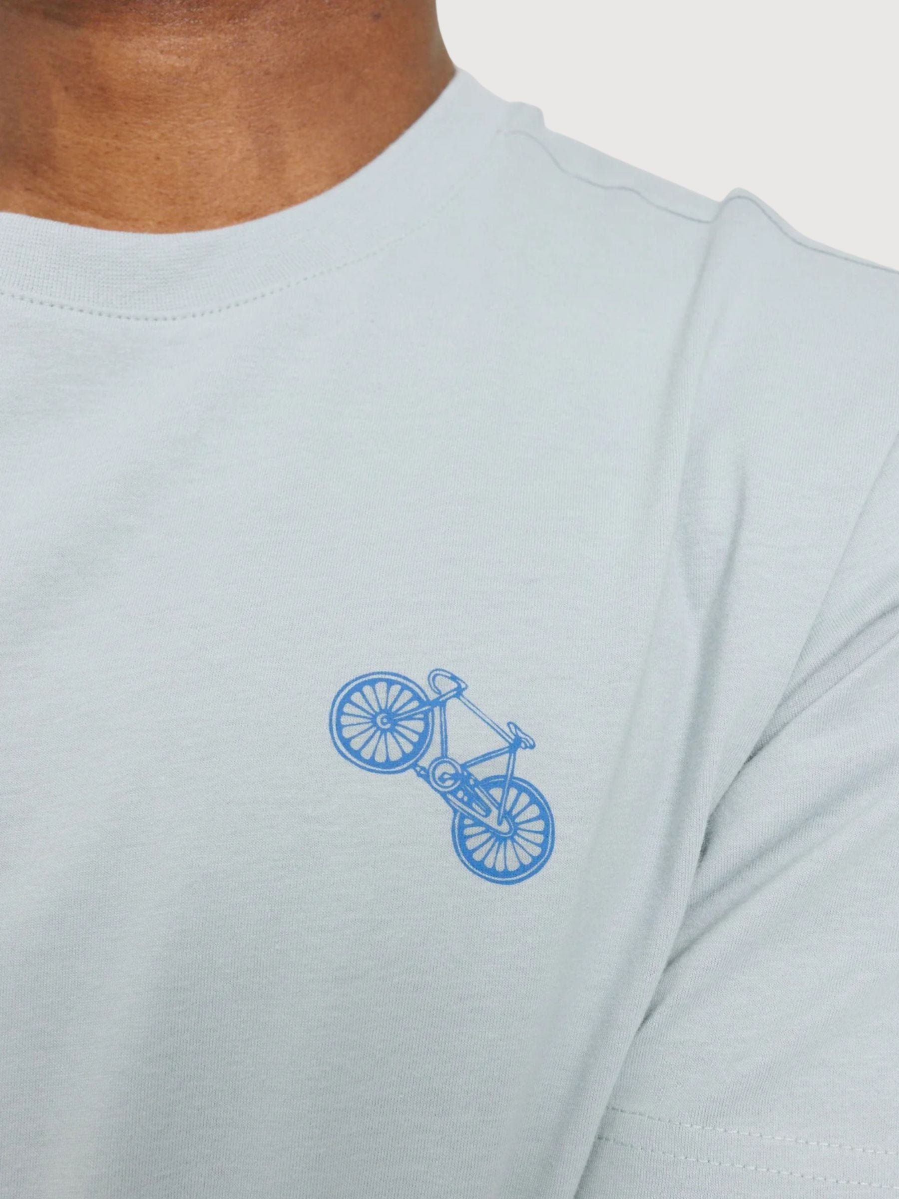 T-Shirt Chest Print Man Ice Blue | Mazine