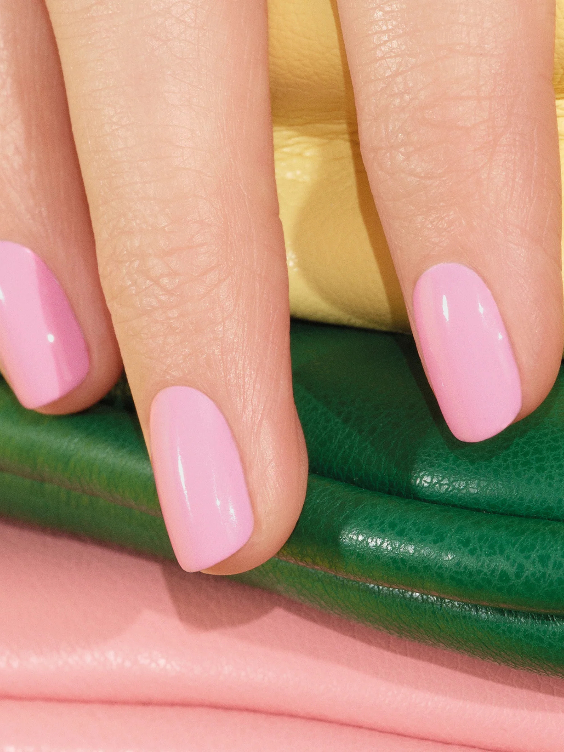 Green-Nail Polish Candy | Manucurist