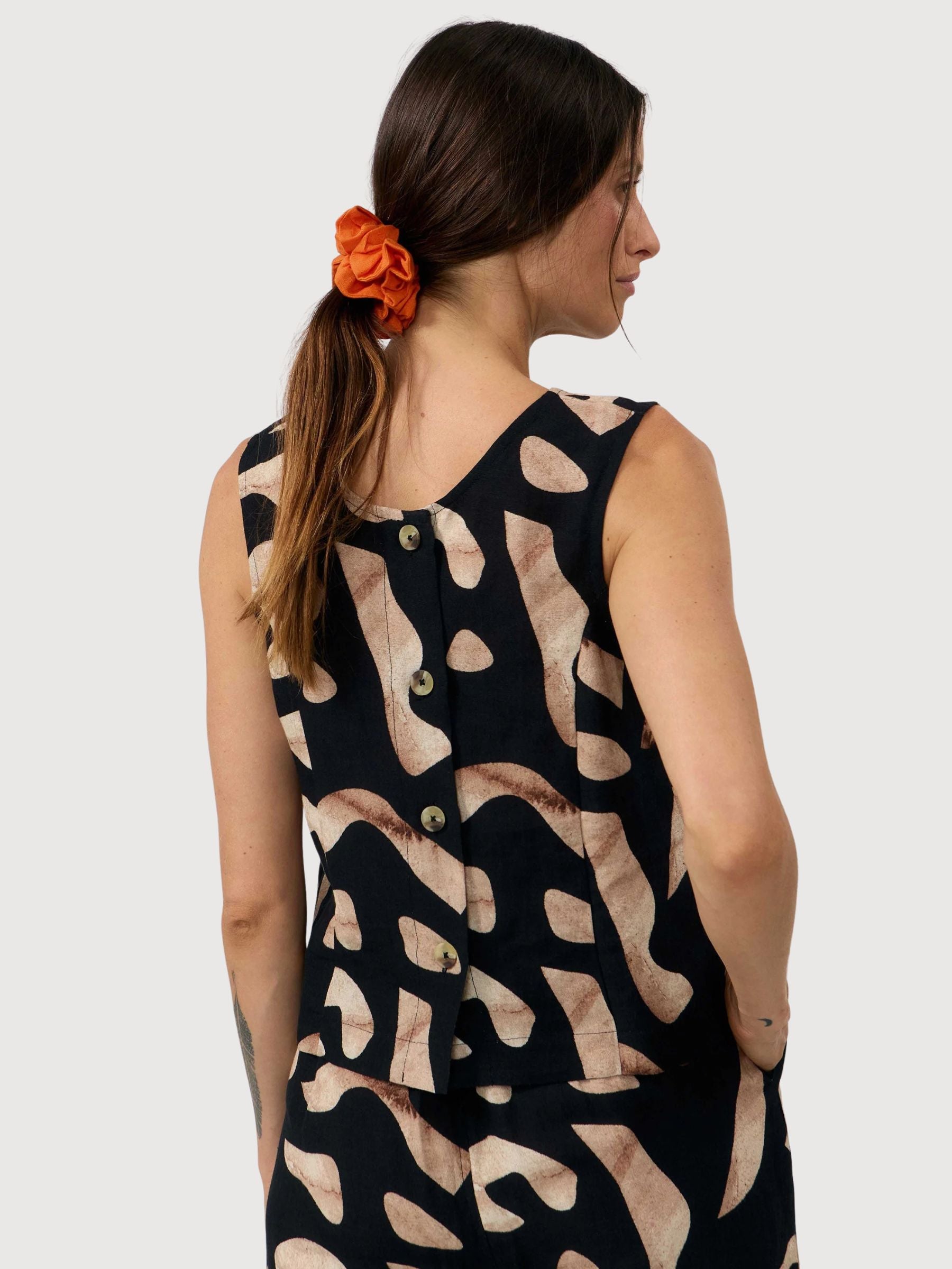 Top Fuji Print Stones Black Woman | Suite13lab