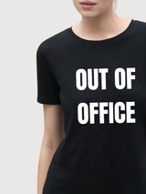Black T-shirt Sara Out Of Office | Re-bello