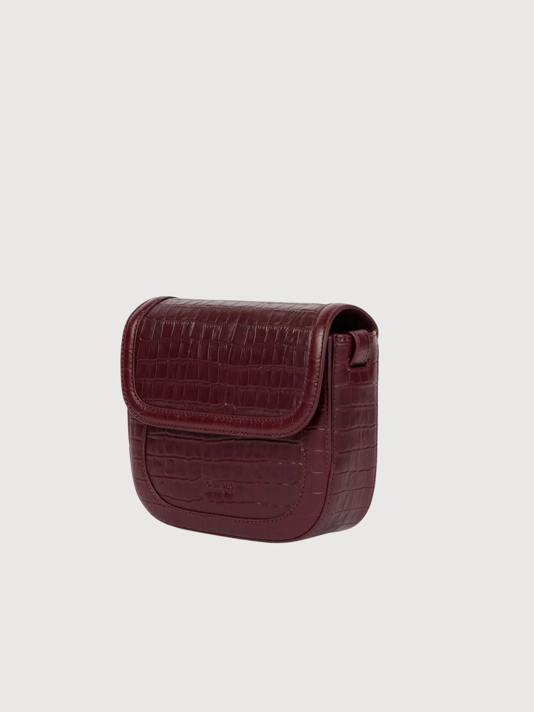 Nina – Leder in Dunkelkirschrot mit Krokoprägung | O my bag