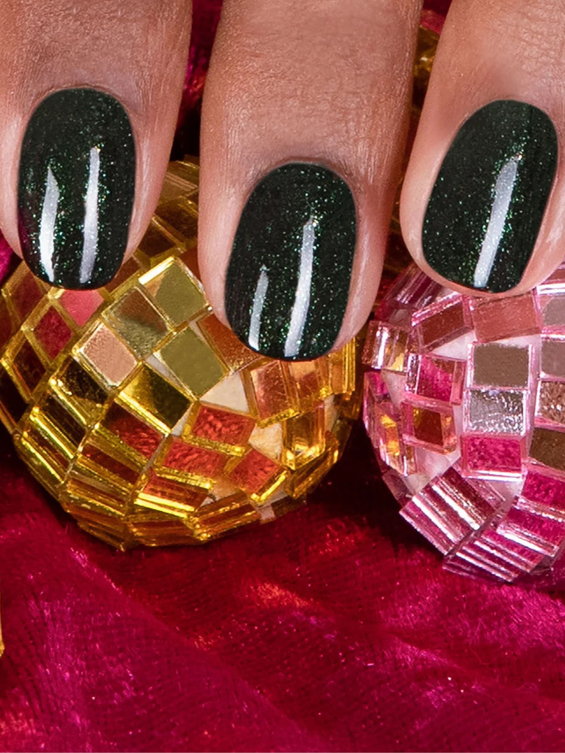Smalto Unghie Green Verde Scuro Vegano | Manucurist