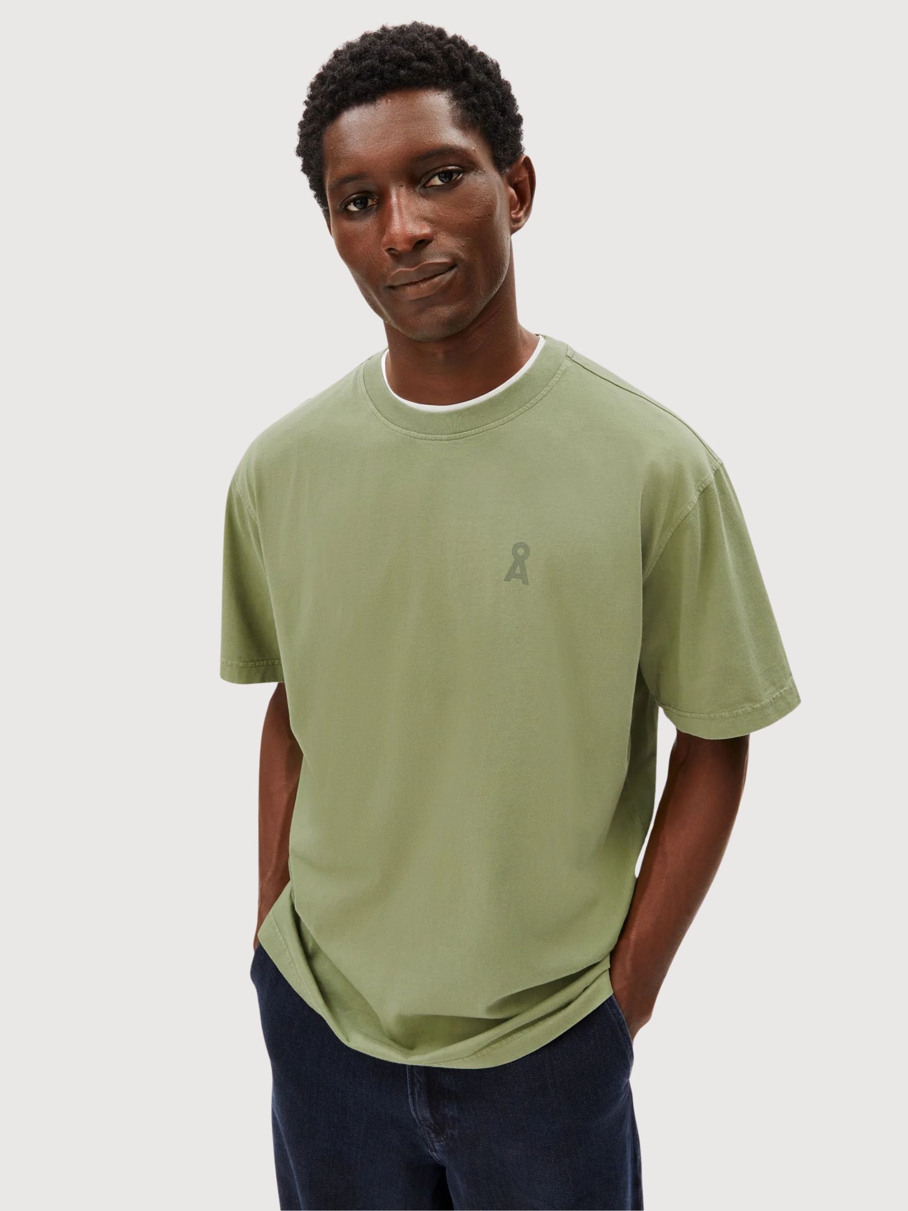 T-shirt Iconic A Maarkos Fatigue Verde | Armedangels