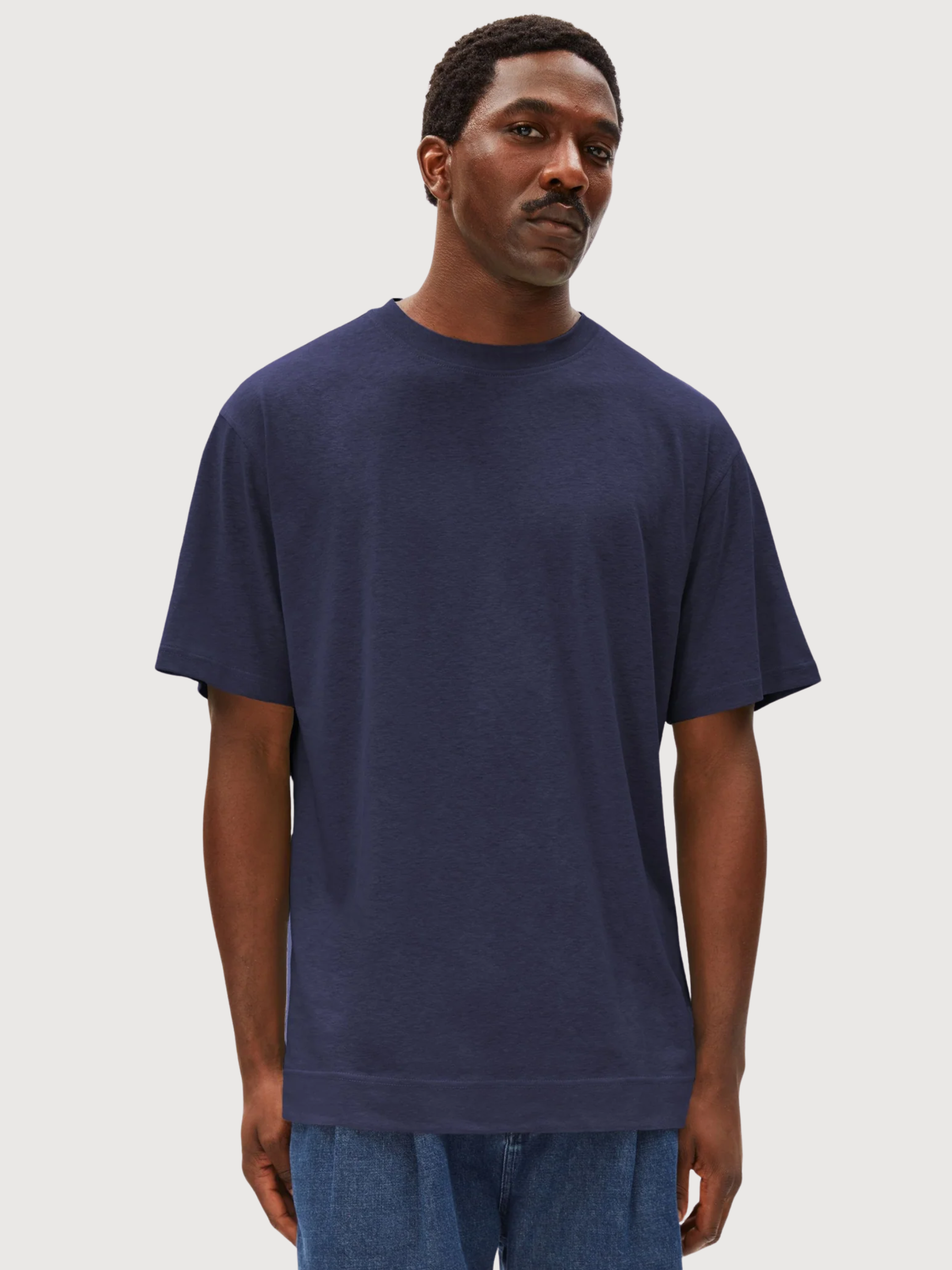 T-Shirt Maarkos Linen Blend Tinted Navy | Armedangels
