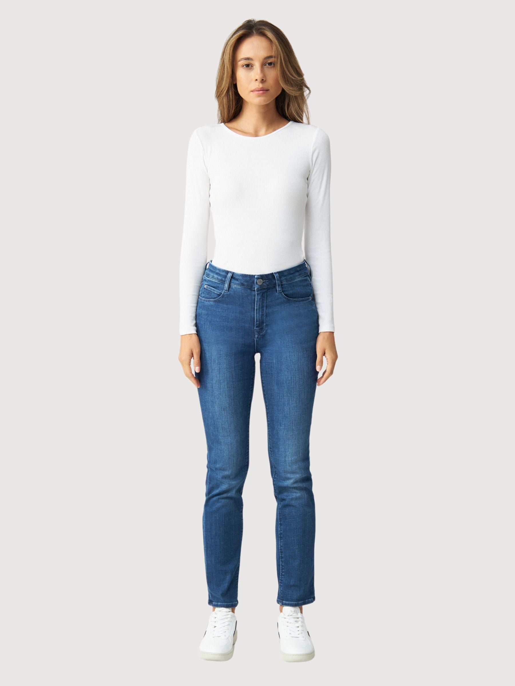 Stellar Slim Straight Classic Jeans Frauen | Dawn