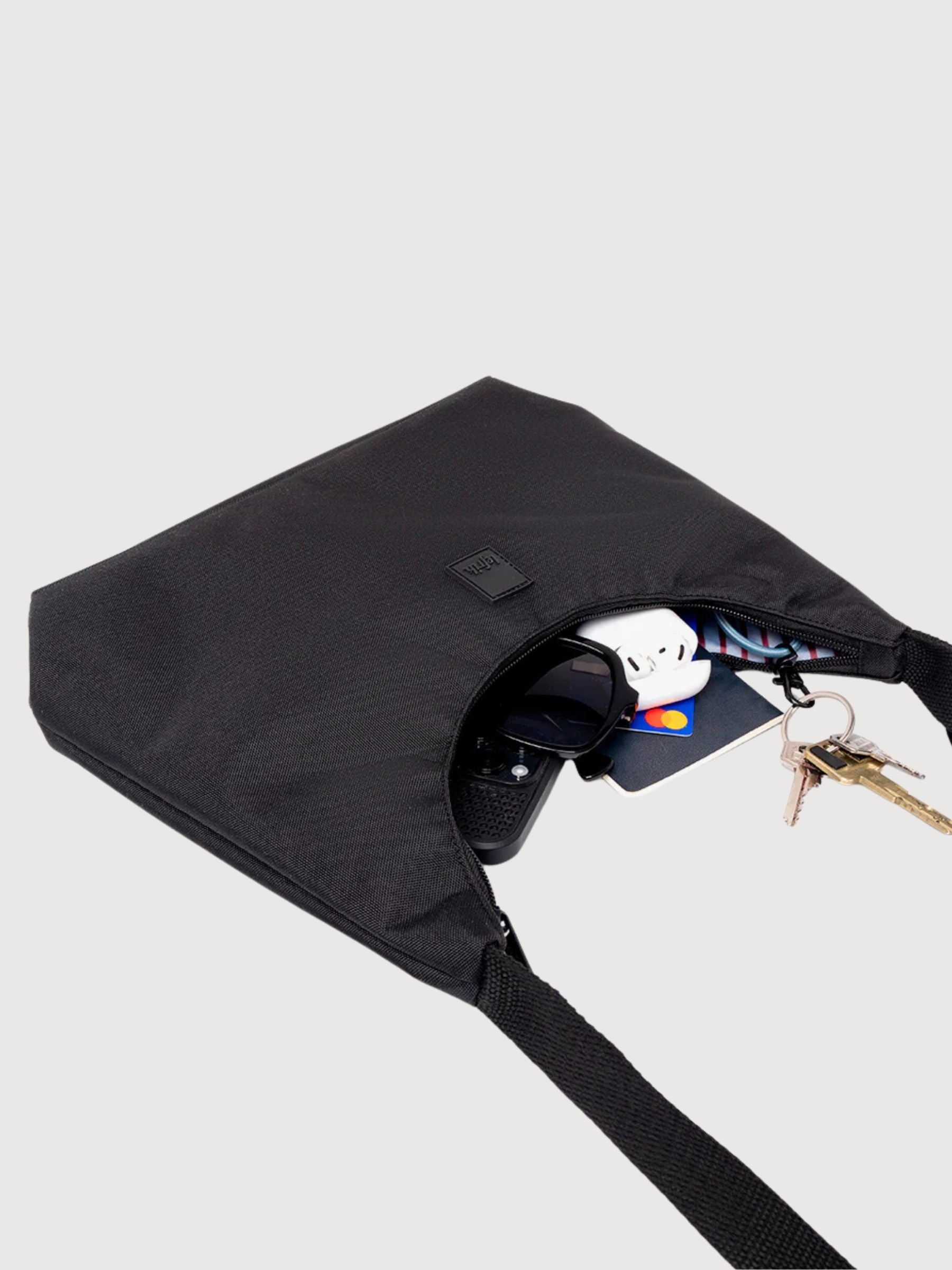 Bico Shoulder Bag Black | Lefrik
