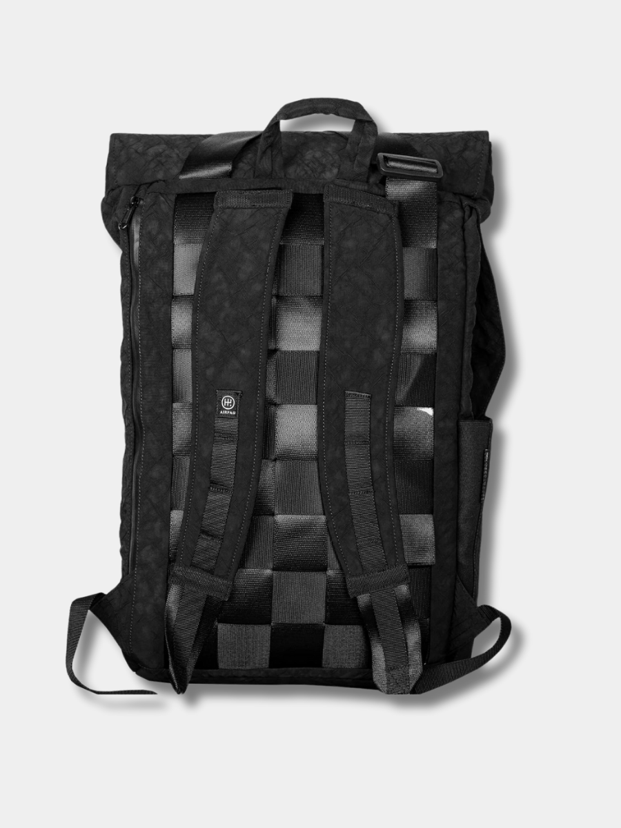 Rucksack Rolltop Biq 2.0 Schwarz aus recyceltem Material | Airpaq
