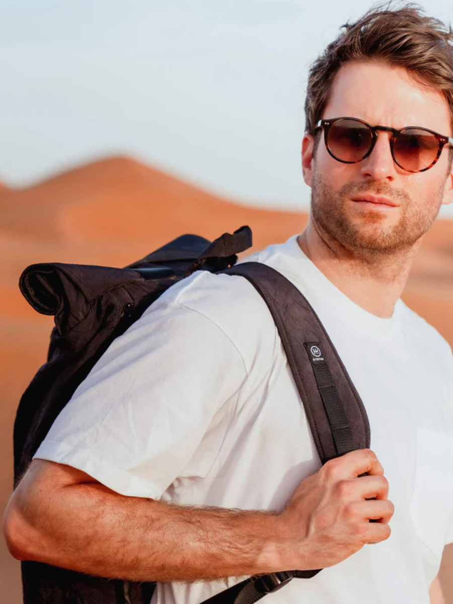 Rucksack Rolltop Biq 2.0 Schwarz aus recyceltem Material | Airpaq