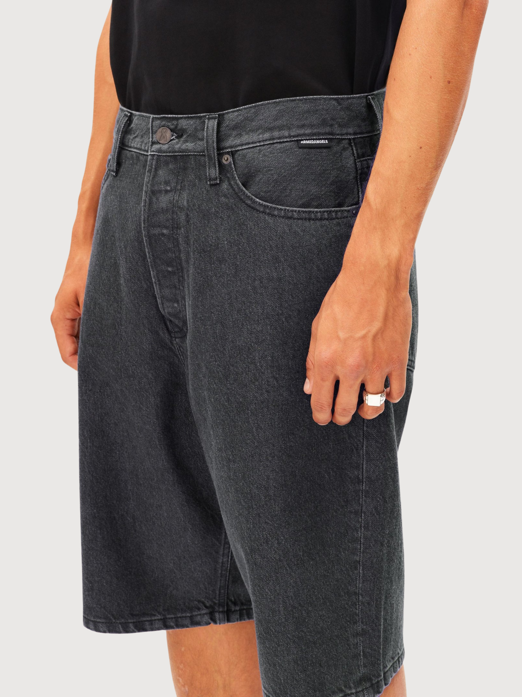 Baggy Denim Short Corno | Armedangels