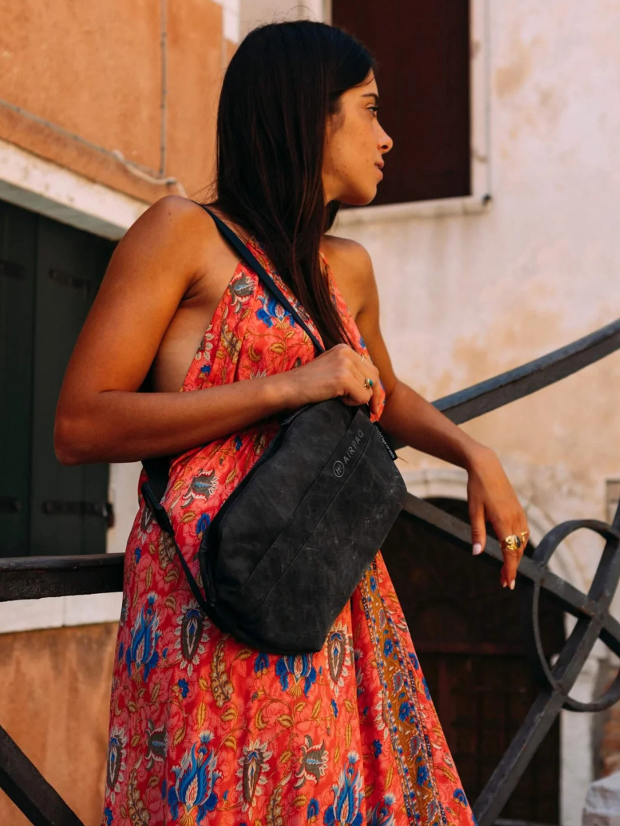 Borsa a tracolla nera | Airpaq