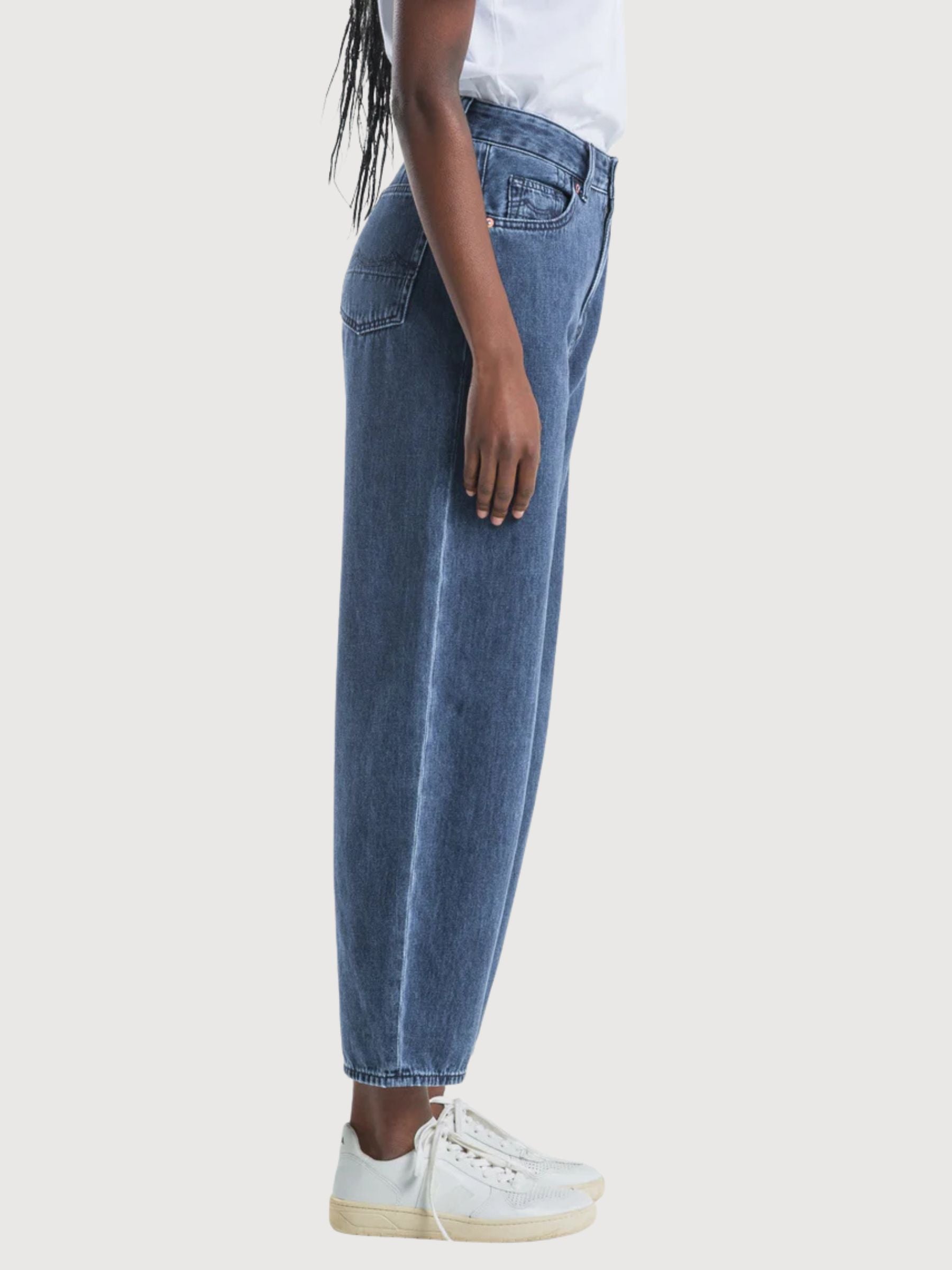 Leila Alex Dark Worn Jeans | KINGS OF INDIGO