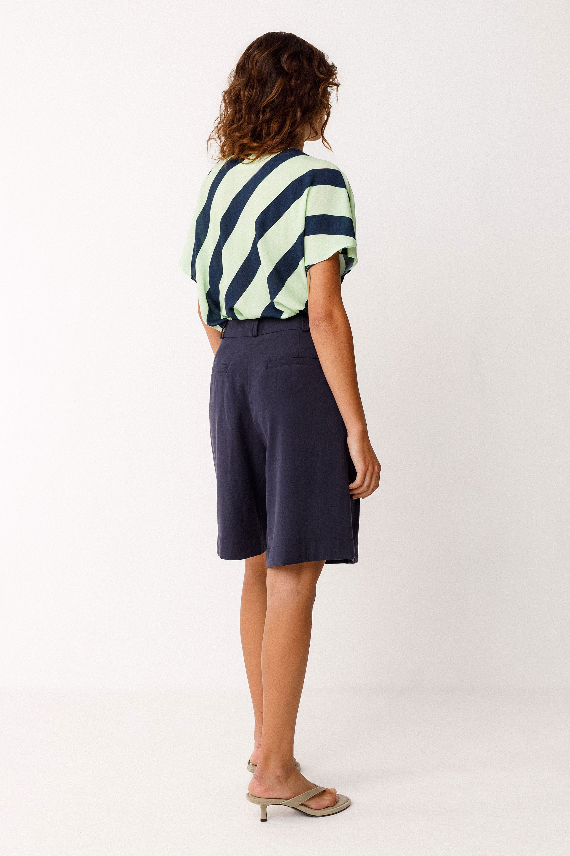 Bermuda Trouser Laida Navy Woman | Skfk