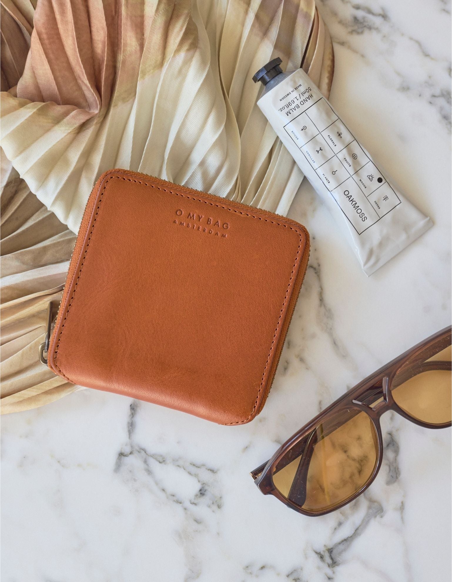 Sonny Square Wallet – Cognac Stromboli | O My Bag